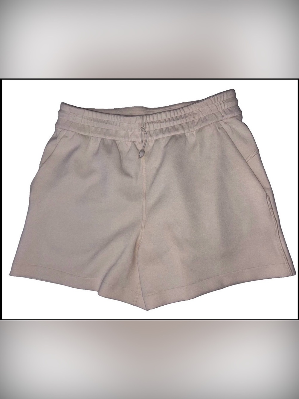 NWT•LULULEMON•SIZE 6•SOFTSTREME HIGH RISE 4” SHORT•LIGHT IVORY•AUTHENTIC•$68